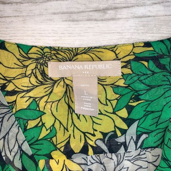 Banana Republic Factory Sheer Wrap Top Size PL - Picture 2 of 2